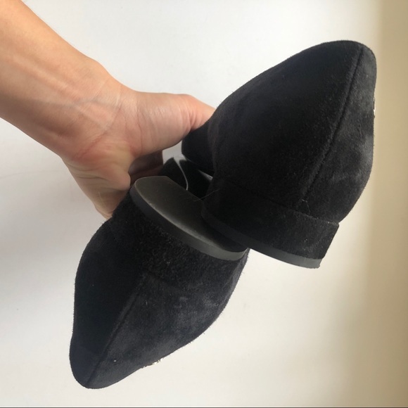 CHANEL Black Suede Grosgrain Captoe Pump with Silver Chain Detail - Picture 11 of 14